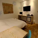 Lush Hotel