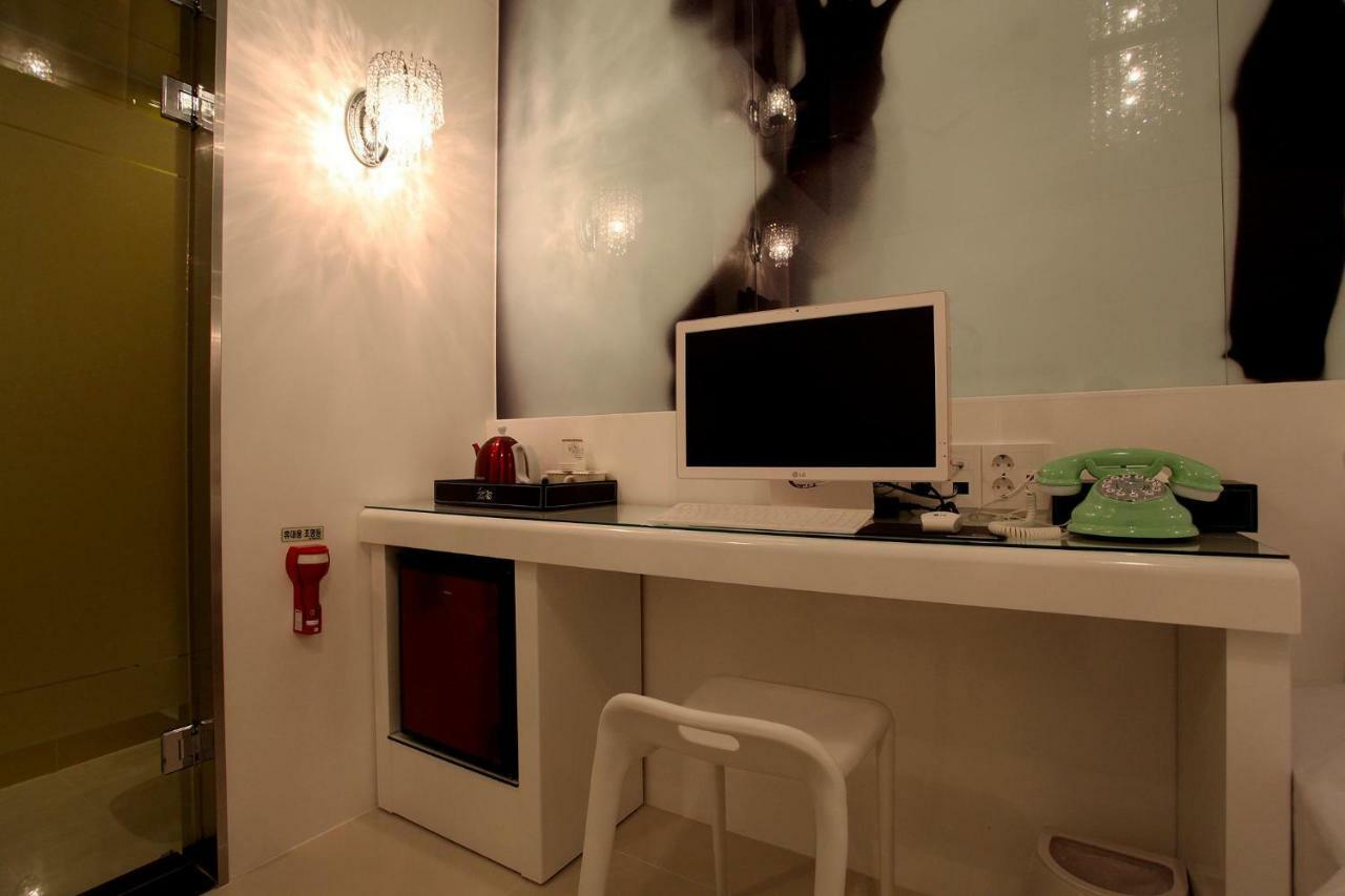 Lush Hotel Seoul